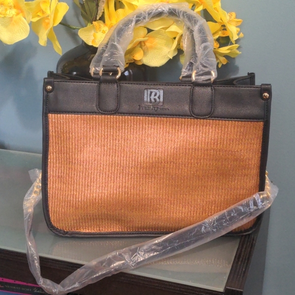 Purse - Picture 1 of 6